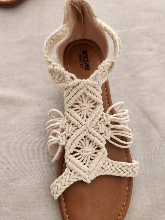 Mossimo Supply Co. Shoes - NWOT Mossimo Supply Co crocheted sandles, size 8